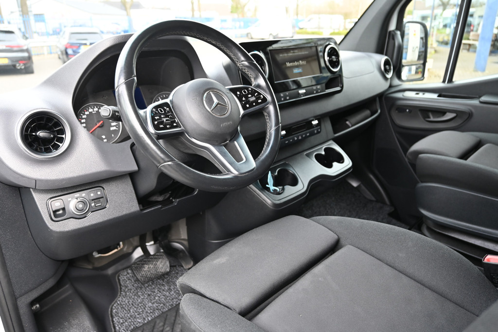 Mercedes-Benz Sprinter 3