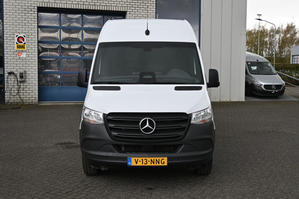 Mercedes-Benz Sprinter 1