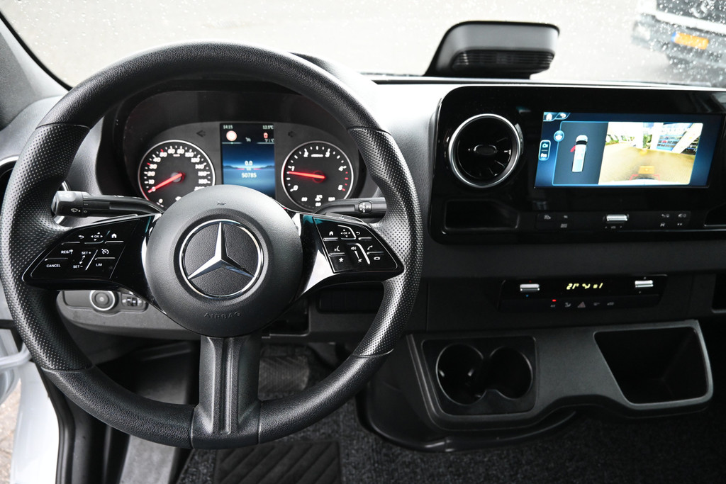 Mercedes-Benz Sprinter 12
