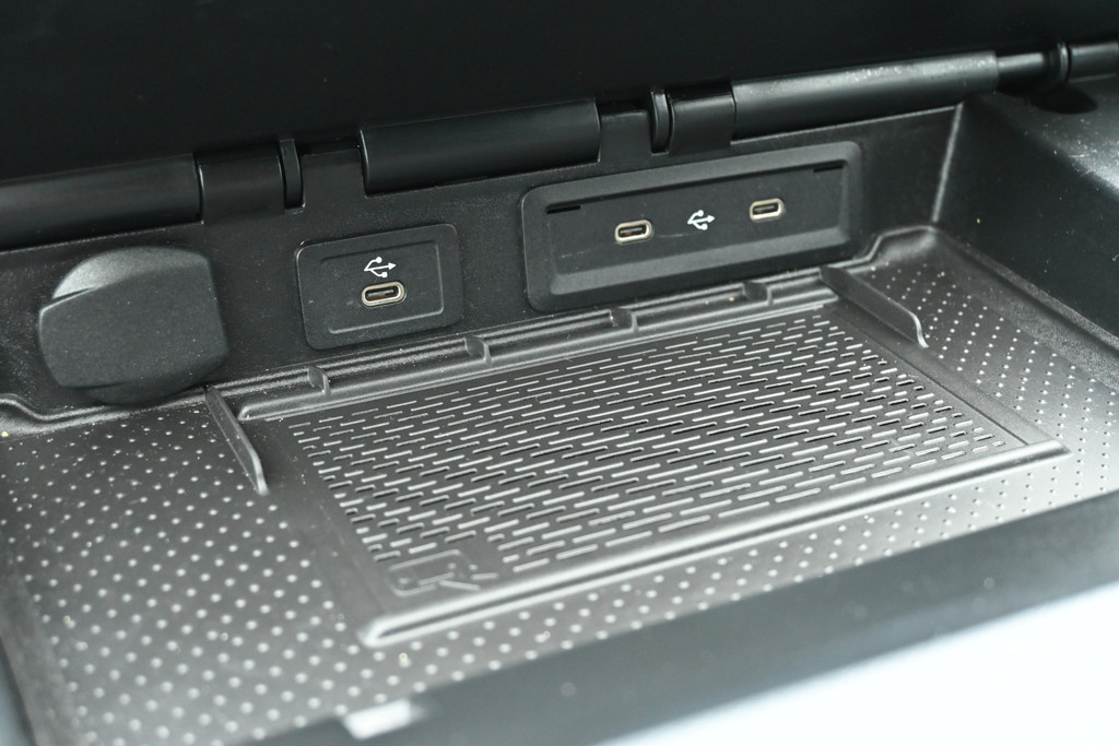 Mercedes-Benz eSprinter 17