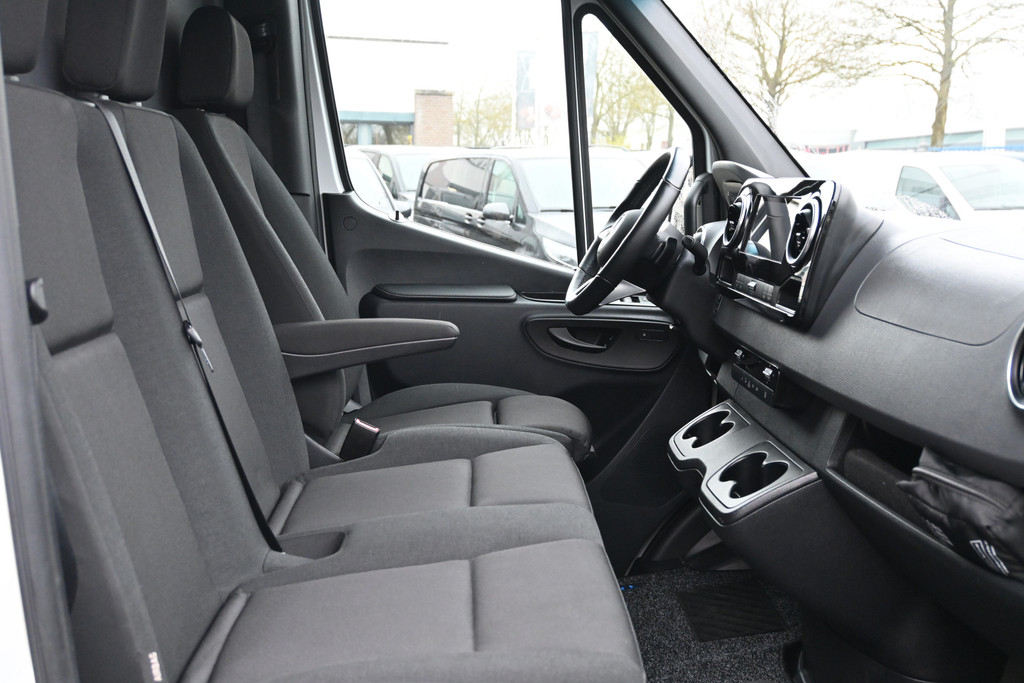 Mercedes-Benz eSprinter 3