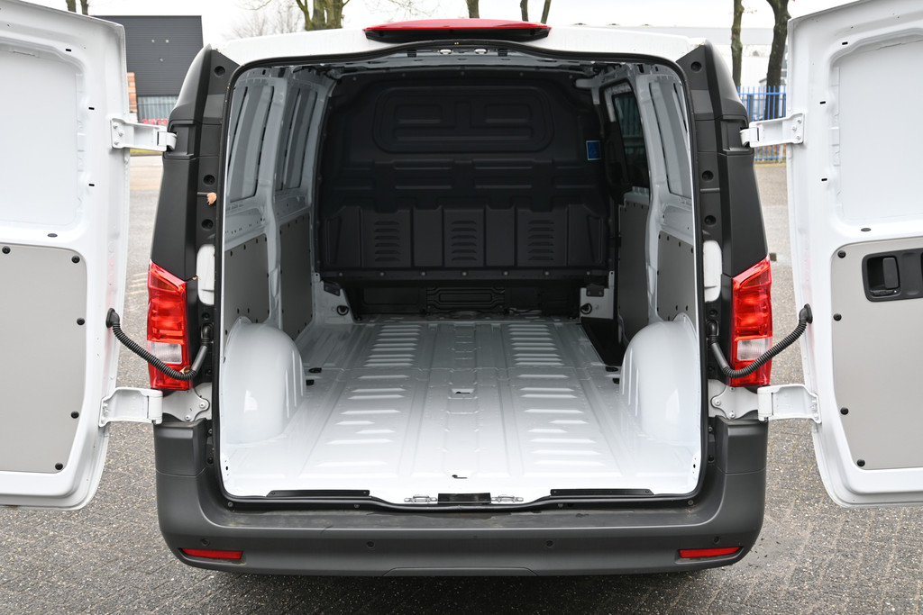 Mercedes-Benz Vito 11