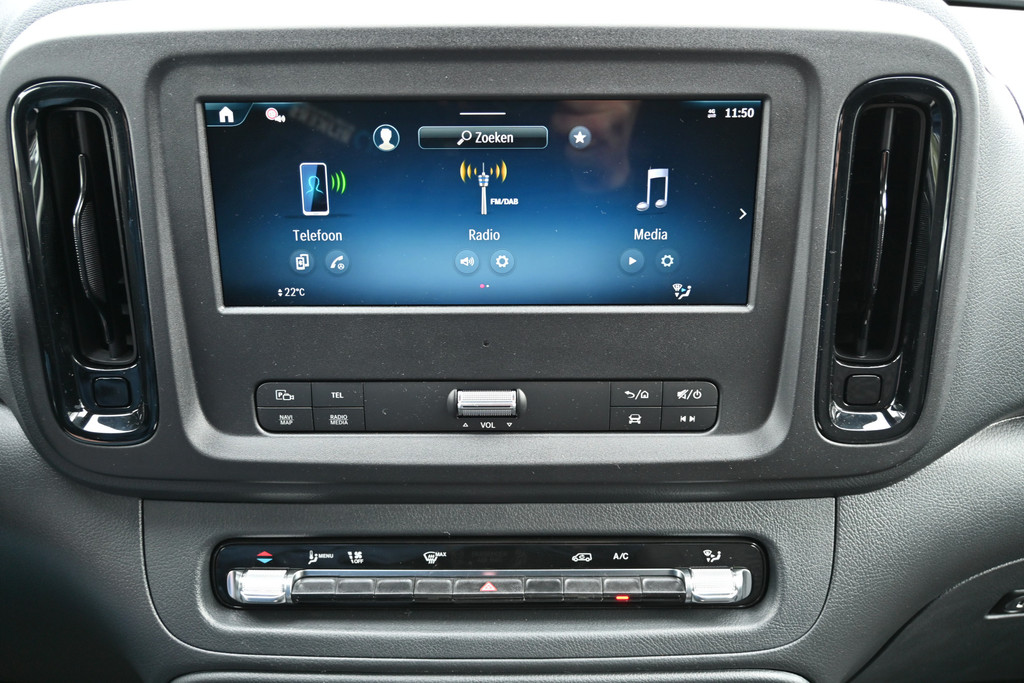 Mercedes-Benz Vito 4