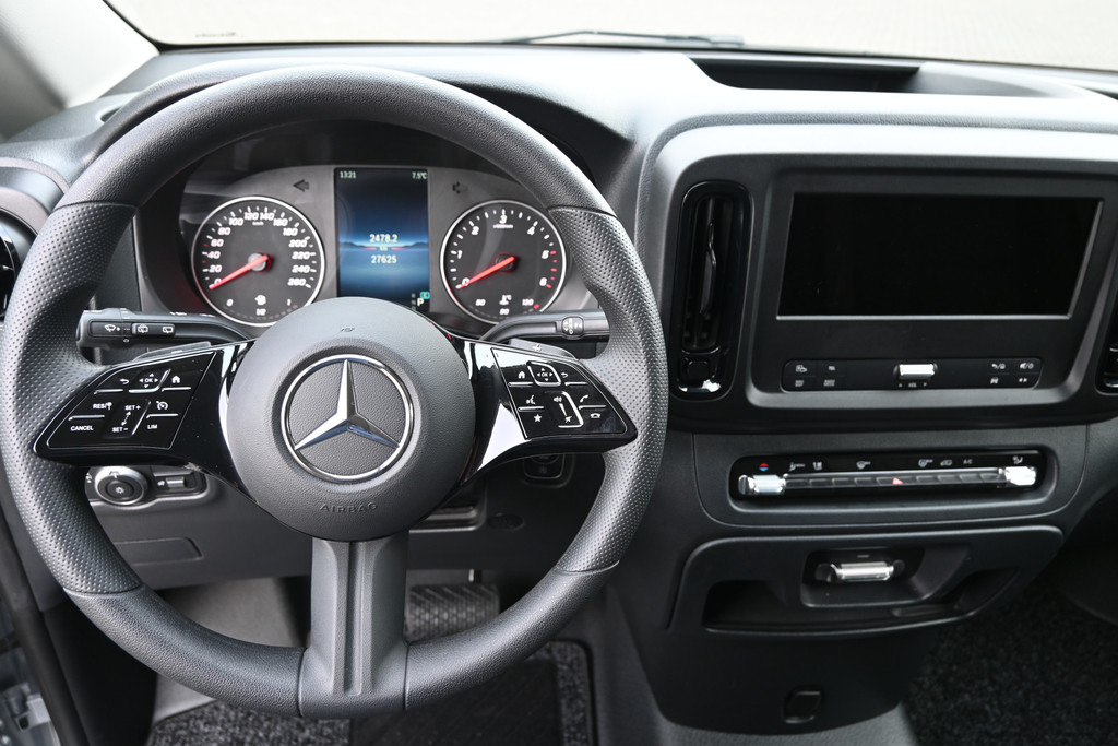 Mercedes-Benz Vito 16