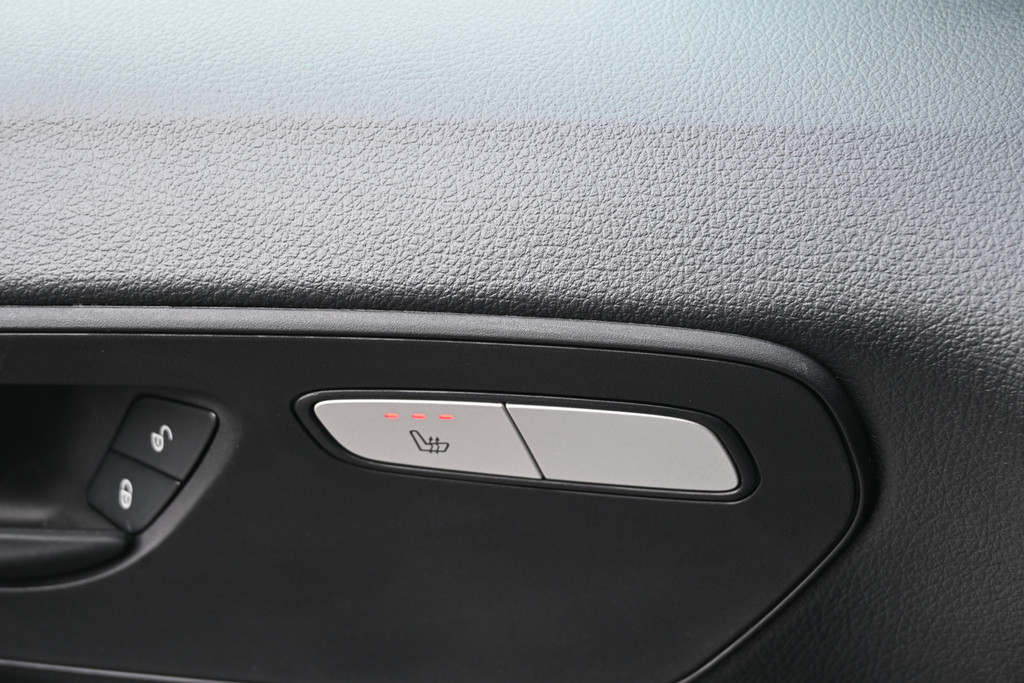 Mercedes-Benz Vito 18