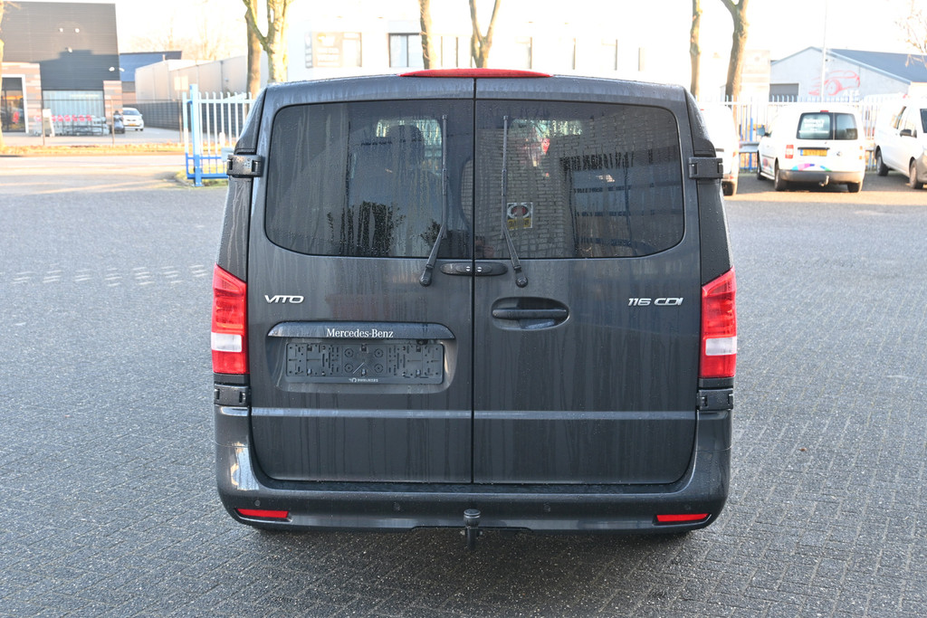Mercedes-Benz Vito 13
