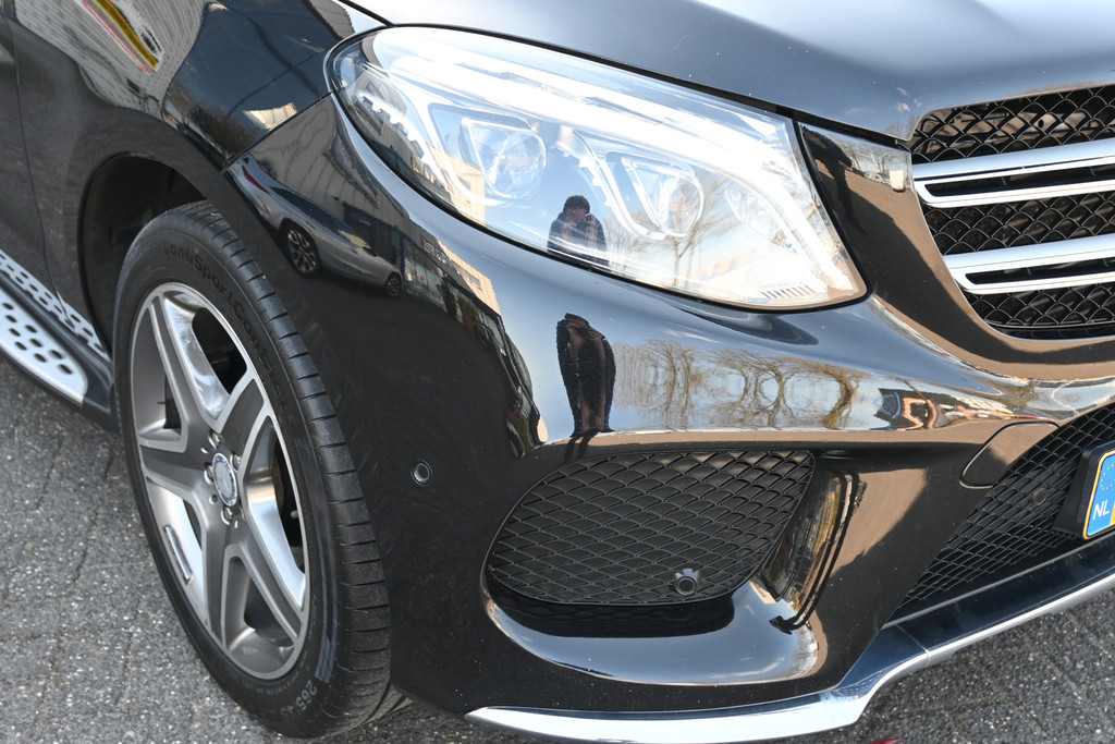 Mercedes-Benz GLE 10