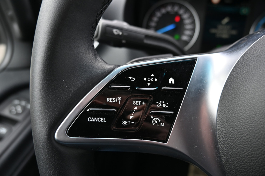 Mercedes-Benz eSprinter 10