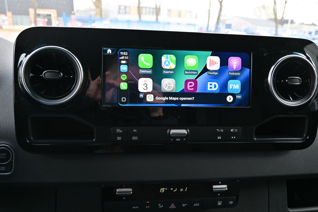 Mercedes-Benz eSprinter 8