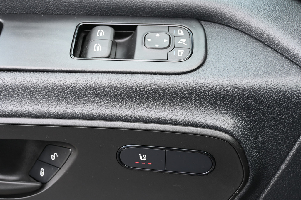 Mercedes-Benz eSprinter 18