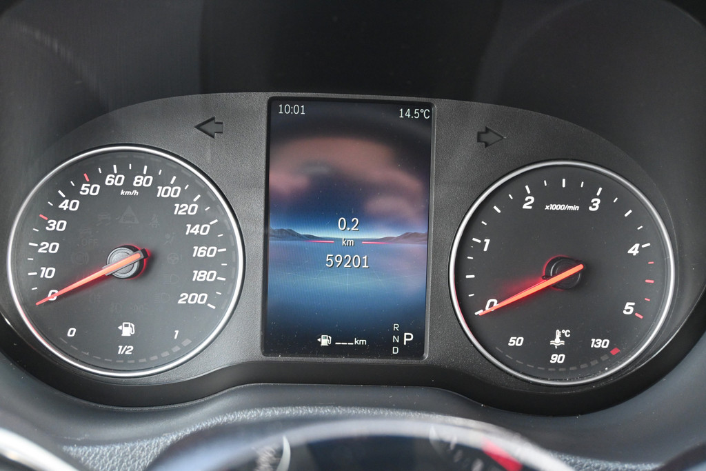 Mercedes-Benz Sprinter 19