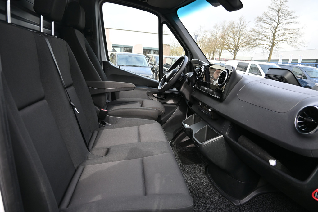 Mercedes-Benz Sprinter 3