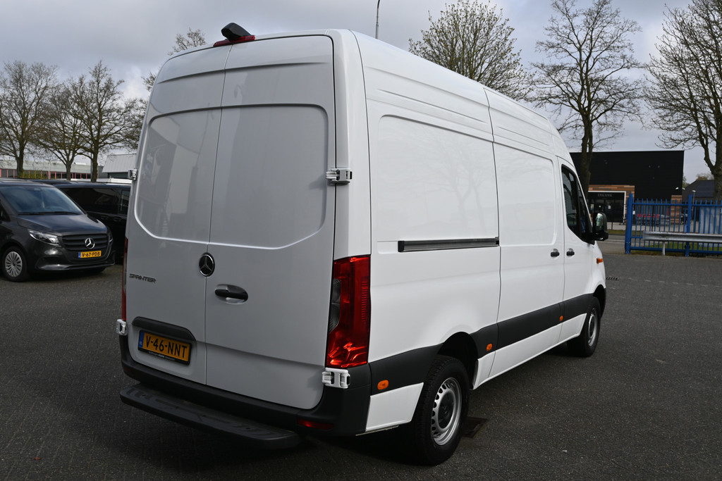 Mercedes-Benz Sprinter 5