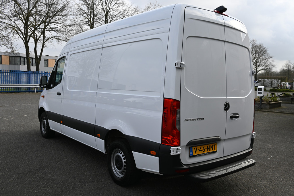 Mercedes-Benz Sprinter 7