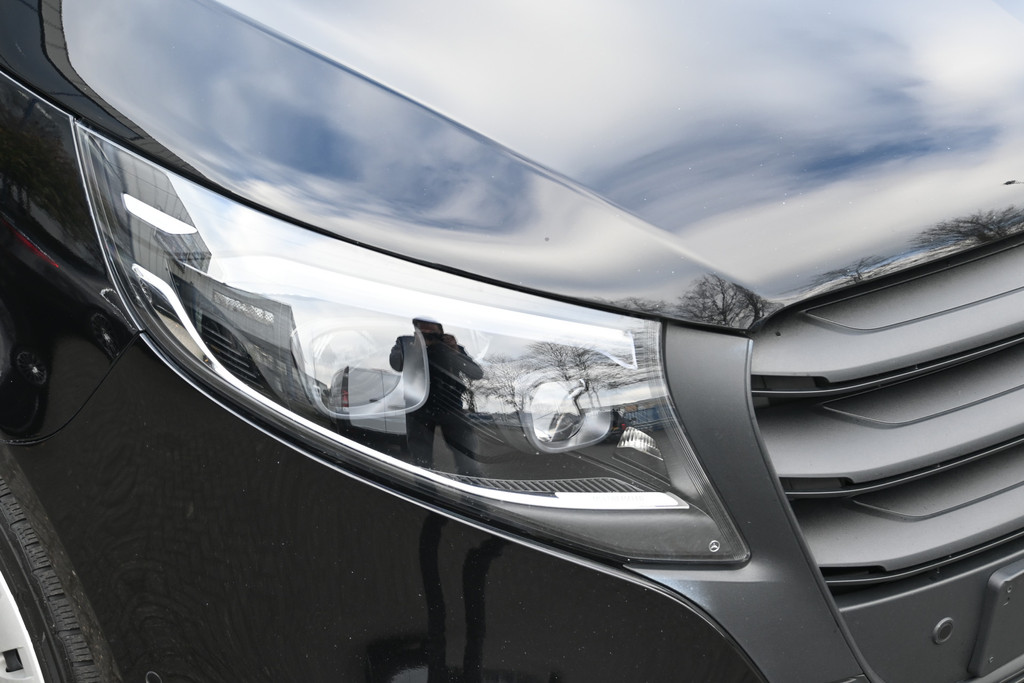 Mercedes-Benz Vito 12