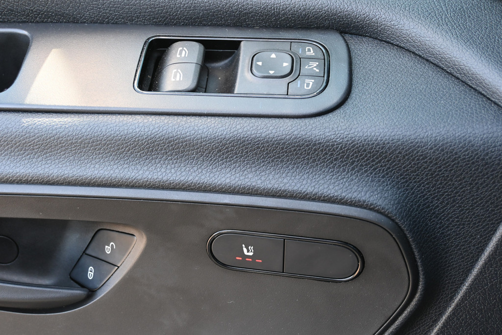 Mercedes-Benz Sprinter 17