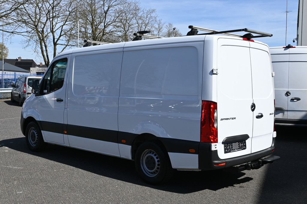 Mercedes-Benz Sprinter 12