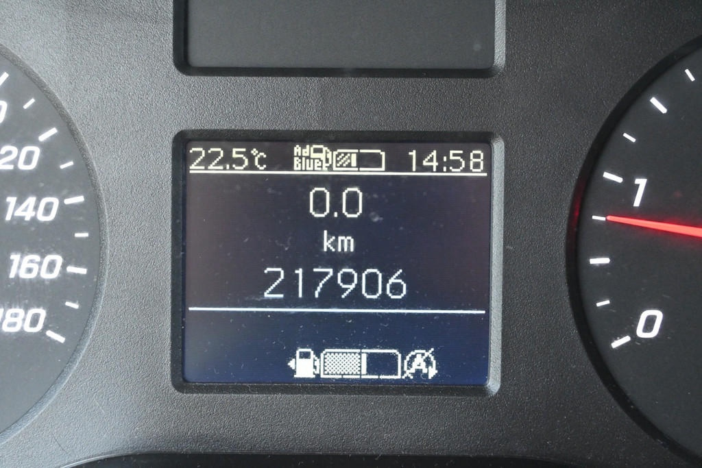 Mercedes-Benz Sprinter 17