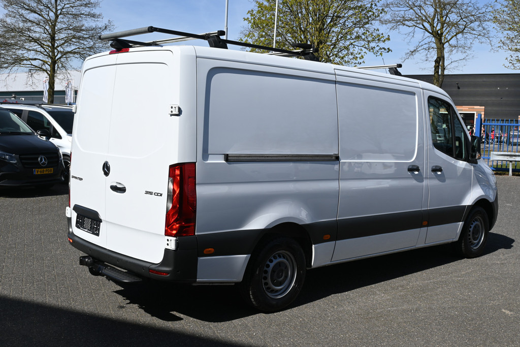 Mercedes-Benz Sprinter 2