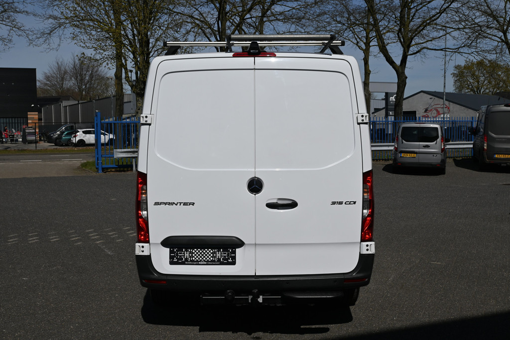Mercedes-Benz Sprinter 9
