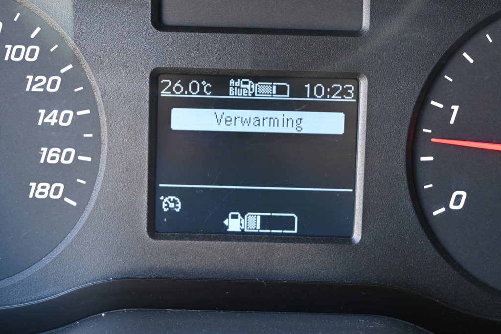 Mercedes-Benz Sprinter 17