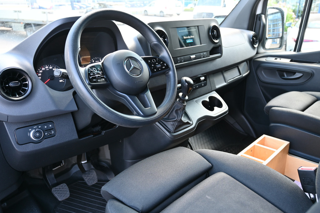 Mercedes-Benz Sprinter 3