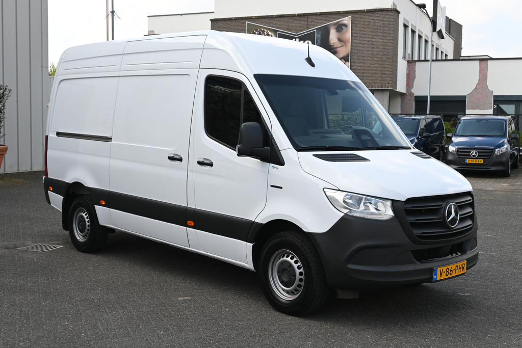 Mercedes-Benz eSprinter 7