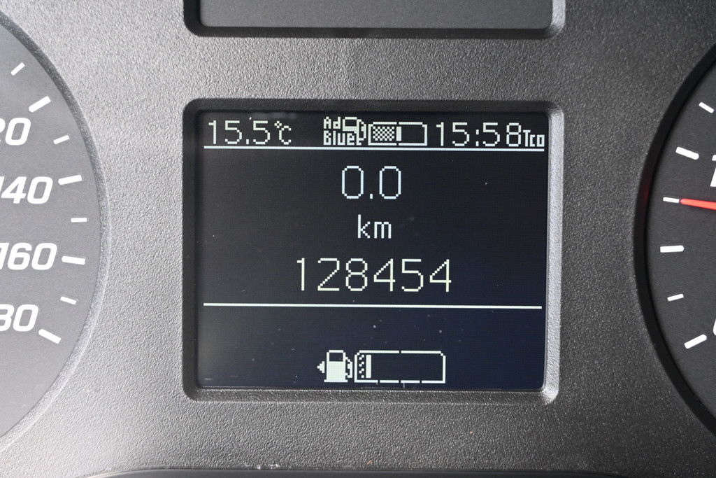 Mercedes-Benz Sprinter 14