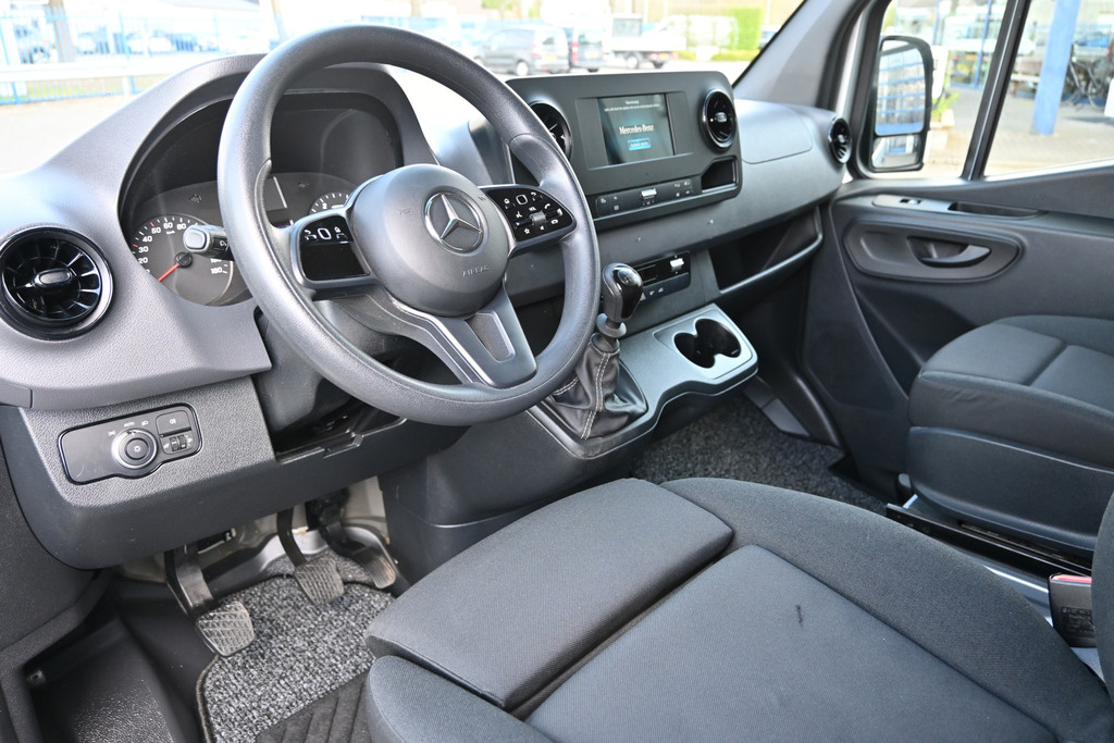 Mercedes-Benz Sprinter 3