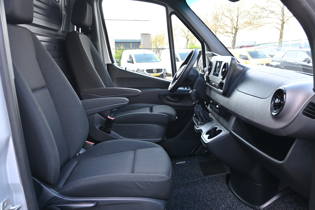 Mercedes-Benz Sprinter 7