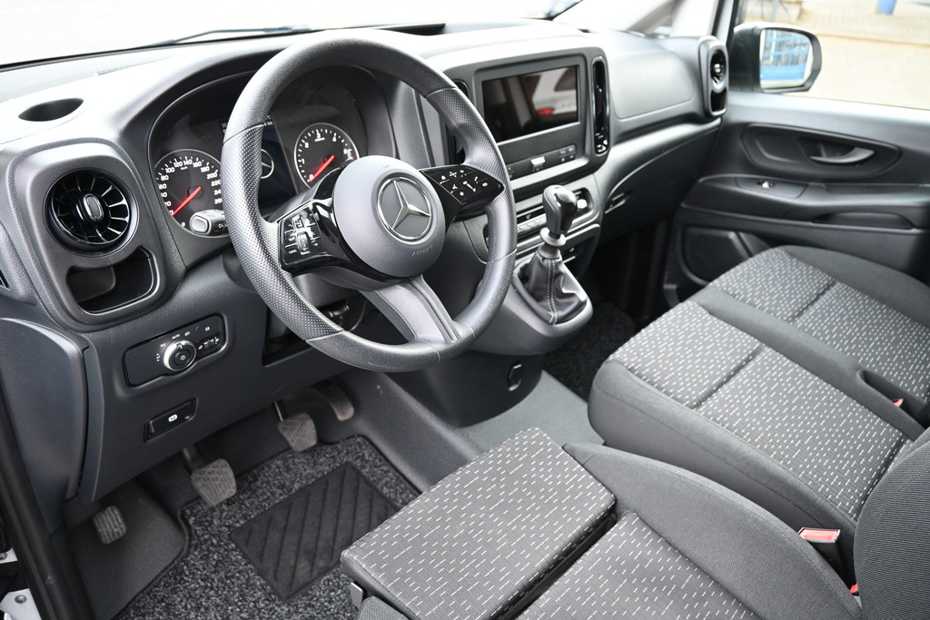 Mercedes-Benz Vito 3