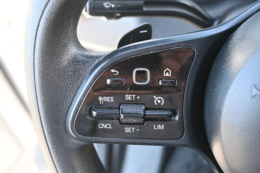 Mercedes-Benz Sprinter 13