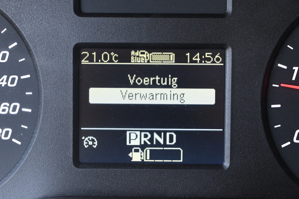 Mercedes-Benz Sprinter 16