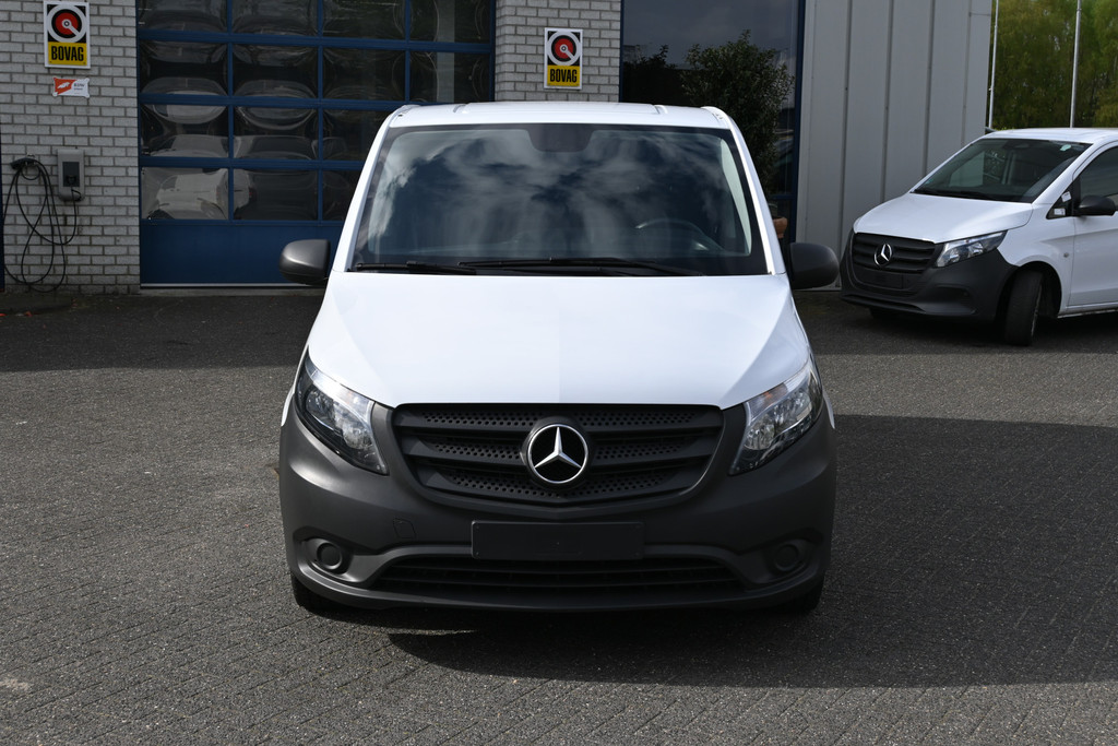 Mercedes-Benz Vito 1
