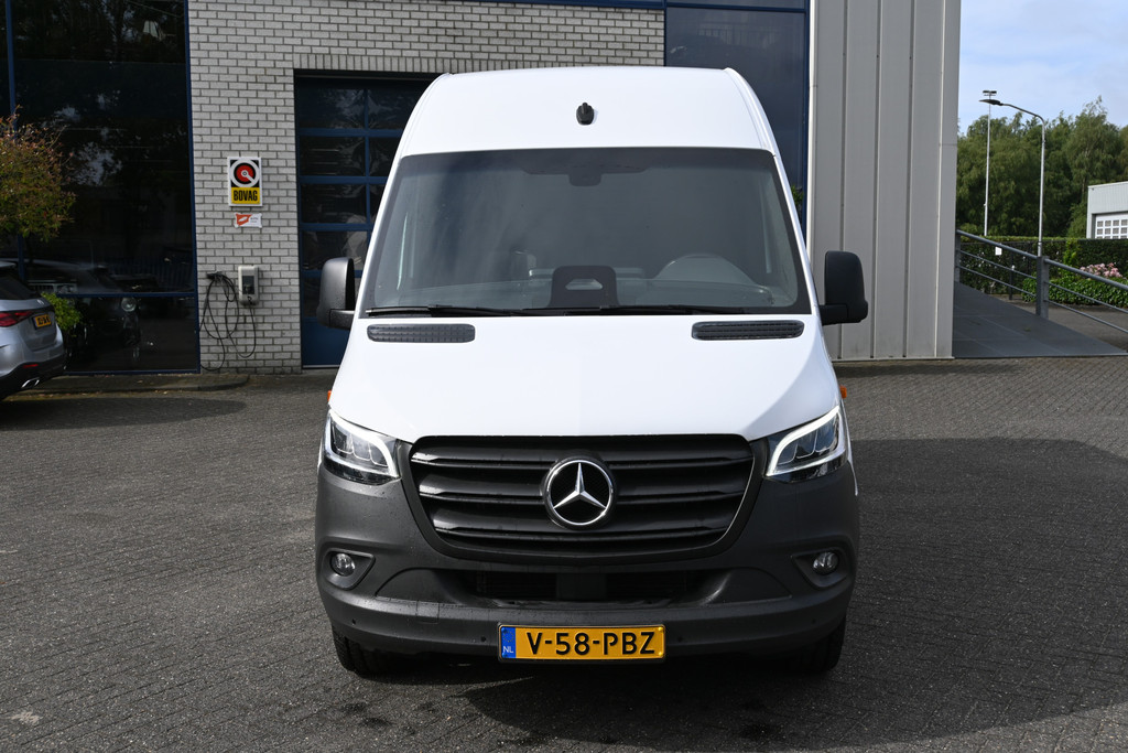 Mercedes-Benz Sprinter 1