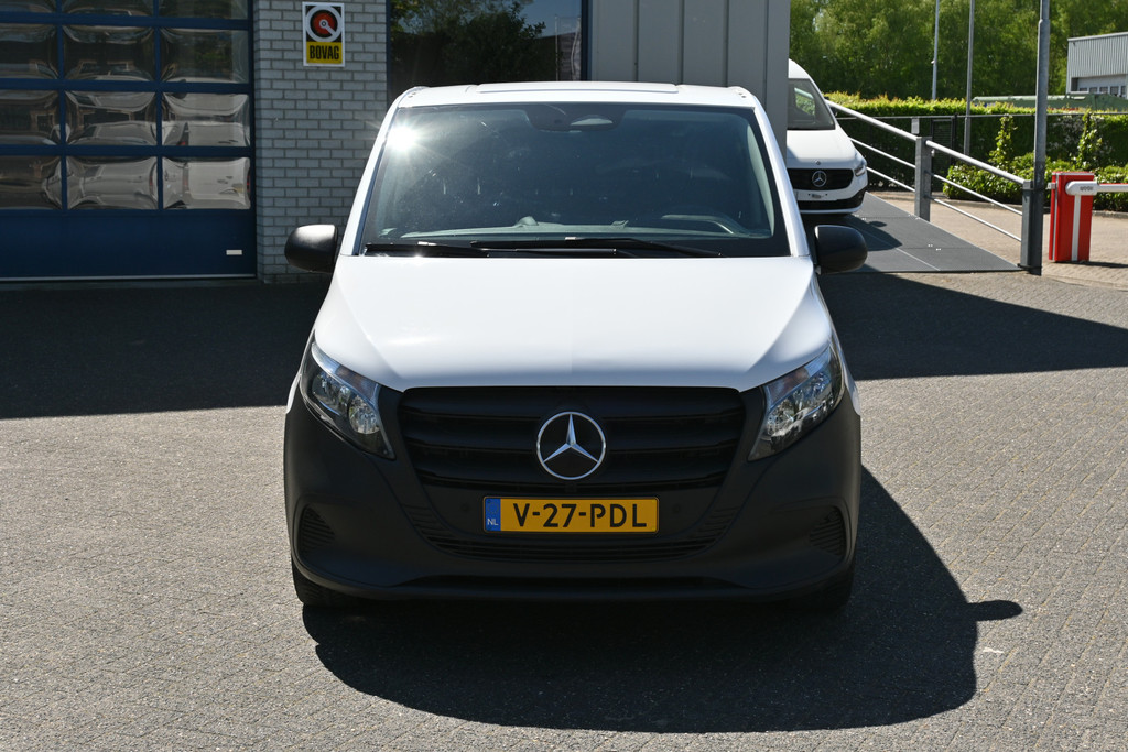 Mercedes-Benz Vito 1