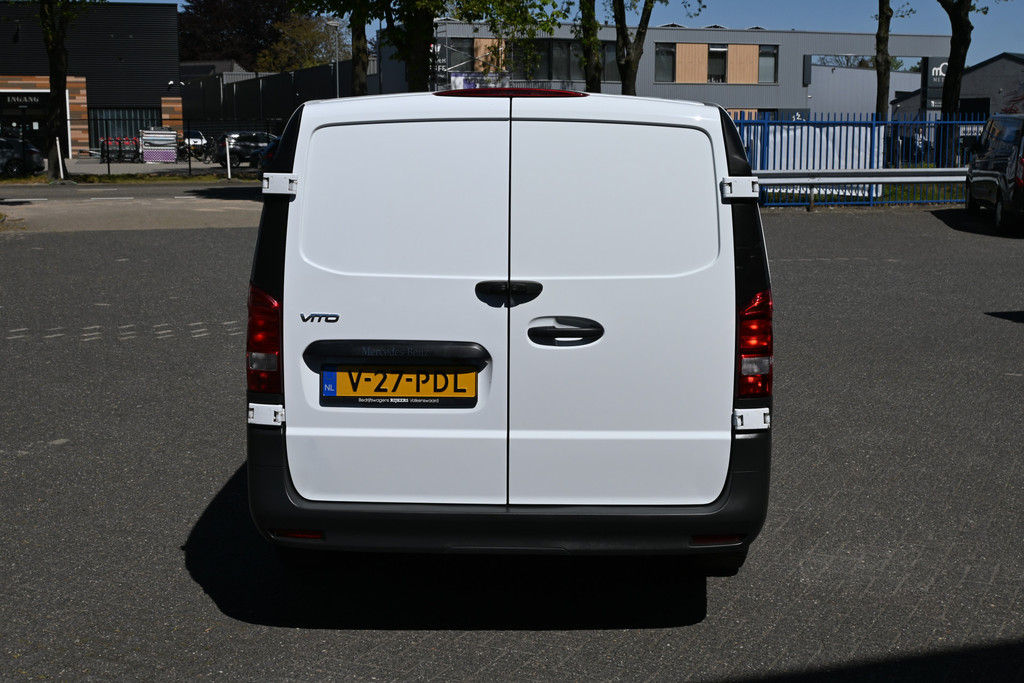 Mercedes-Benz Vito 9