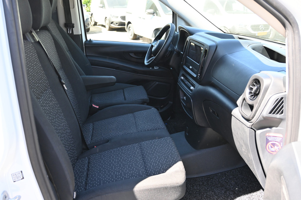 Mercedes-Benz Vito 7