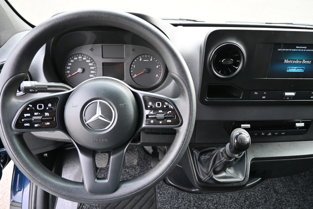 Mercedes-Benz Sprinter 12