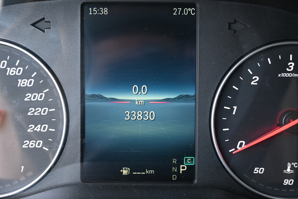 Mercedes-Benz Vito 16