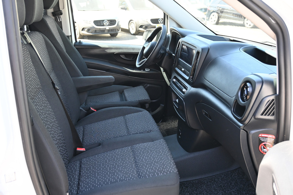Mercedes-Benz Vito 7