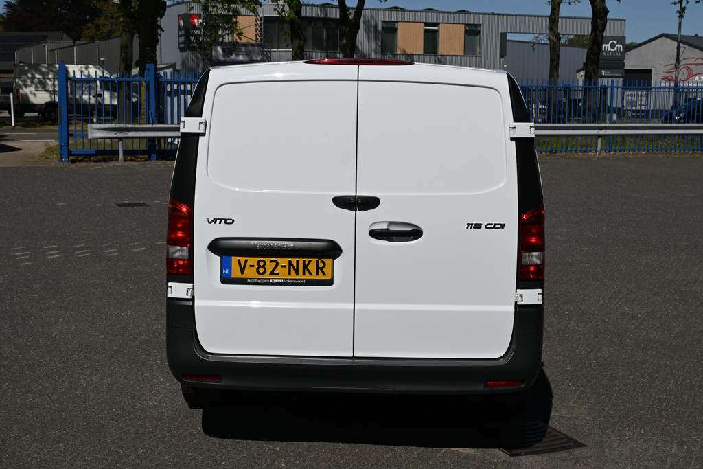 Mercedes-Benz Vito 9