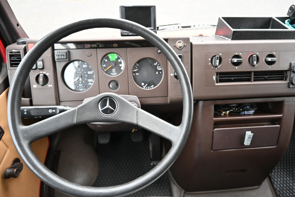 Mercedes-Benz Vario 18