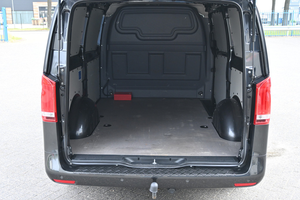 Mercedes-Benz Vito 11