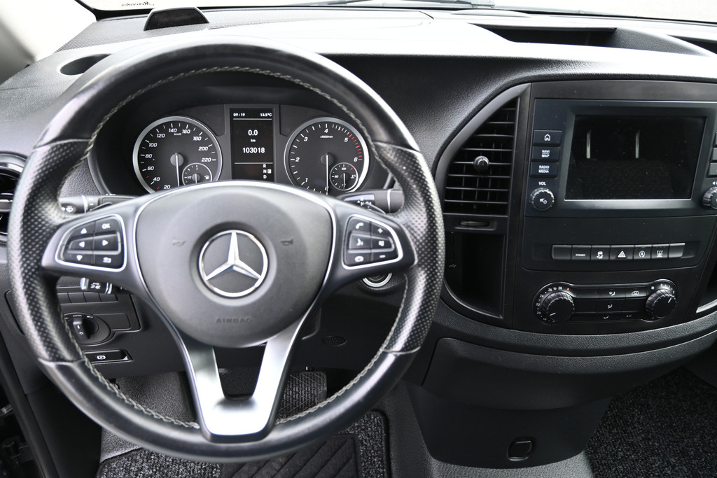 Mercedes-Benz Vito 14