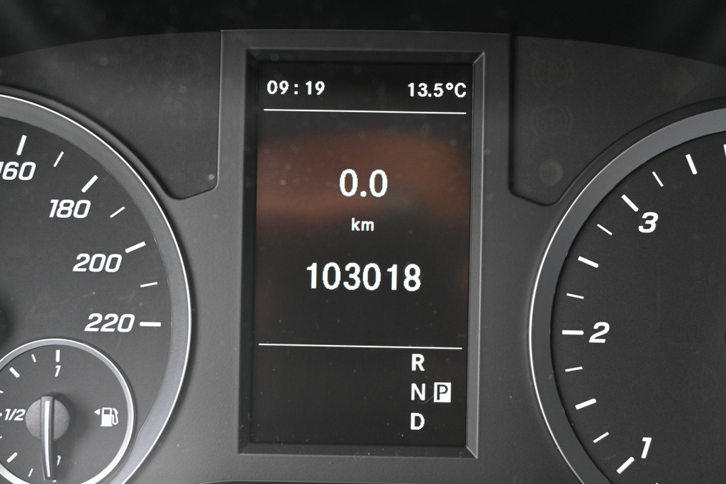 Mercedes-Benz Vito 18