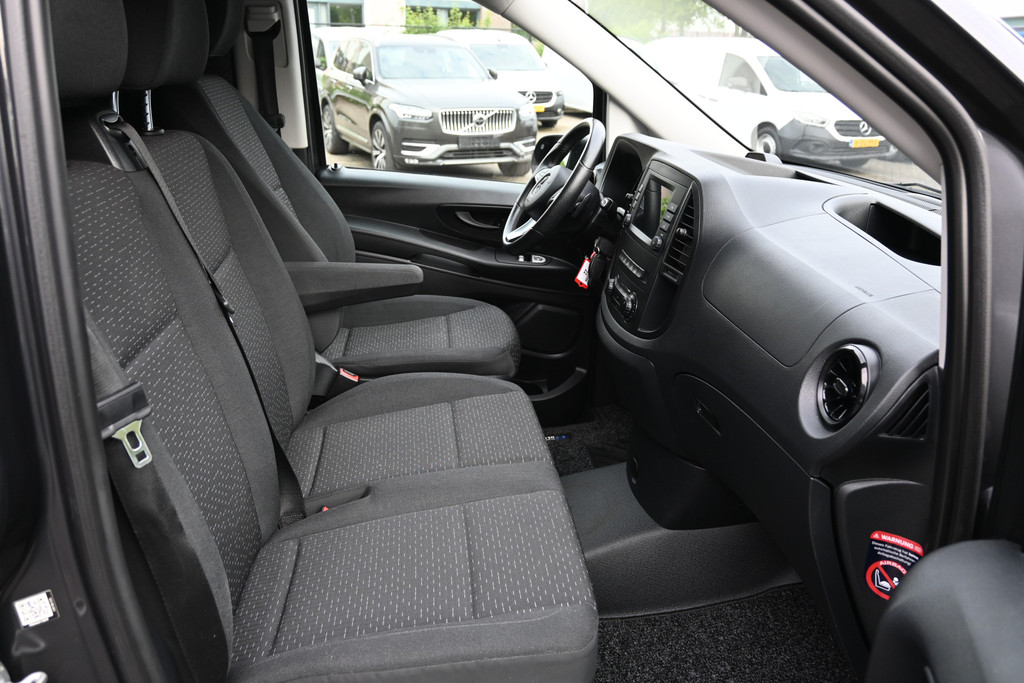 Mercedes-Benz Vito 7