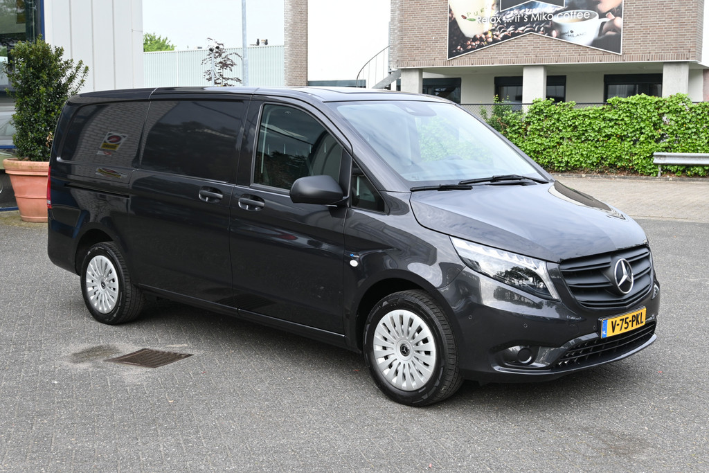 Mercedes-Benz Vito 8