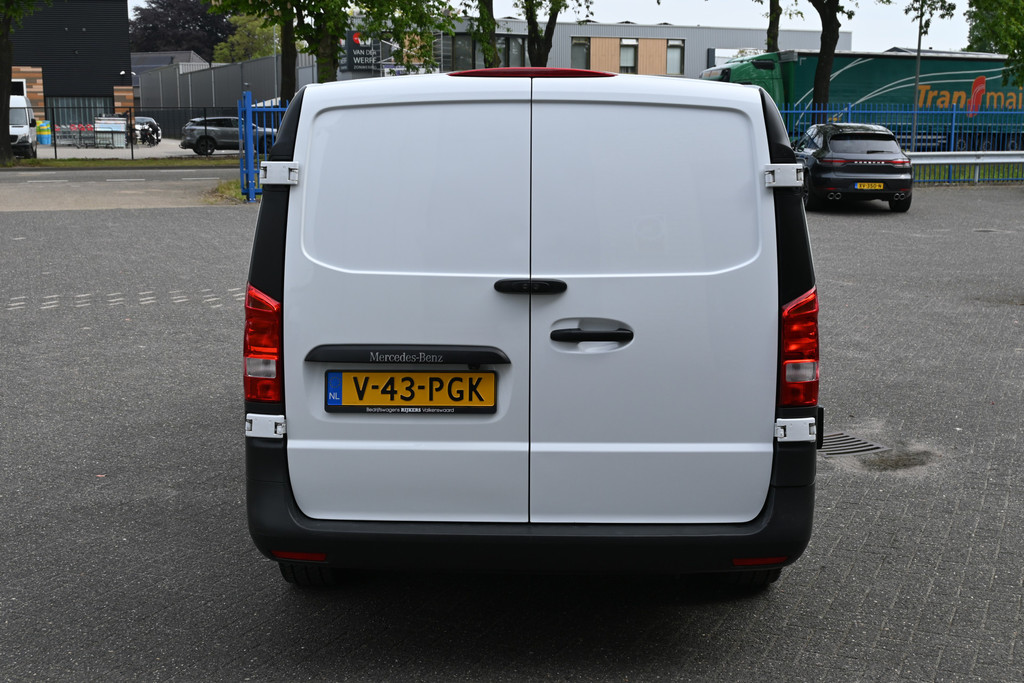 Mercedes-Benz eVito 10