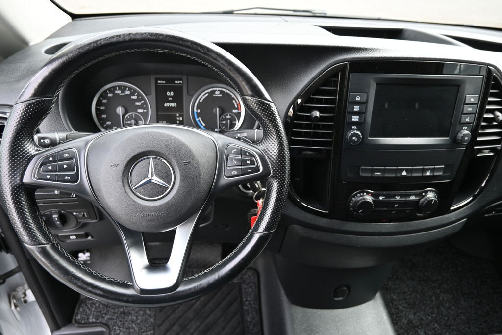 Mercedes-Benz eVito 12